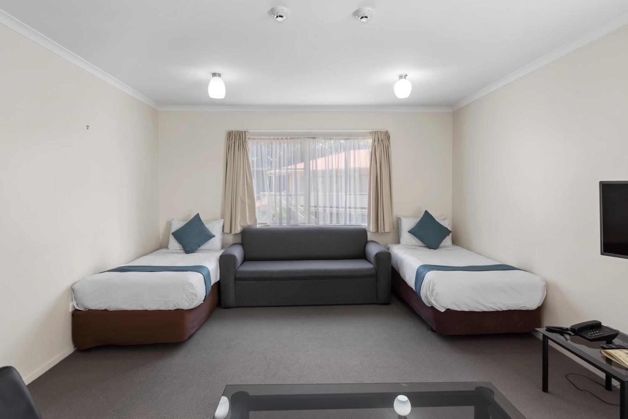 Bks Pioneer Motel Окленд Экстерьер фото